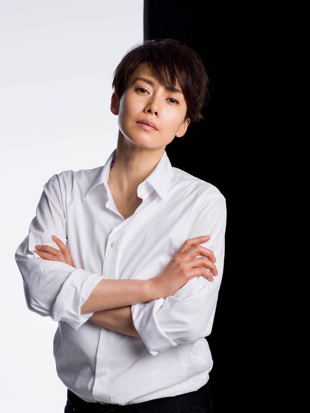 連続ドラマW「東野圭吾『片想い』」で主演を務める中谷美紀。