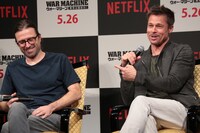 左からデヴィッド・ミショッド、ブラッド・ピット。