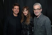 左からトム・クルーズ、ソフィア・ブテラ、アレックス・カーツマン。