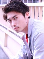 「過ぎて行け、延滞10代」でベースの男を演じる細川佳央。