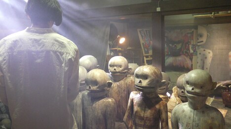 「血を吸う粘土」