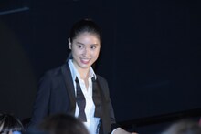 タキシード姿で登場した土屋太鳳。