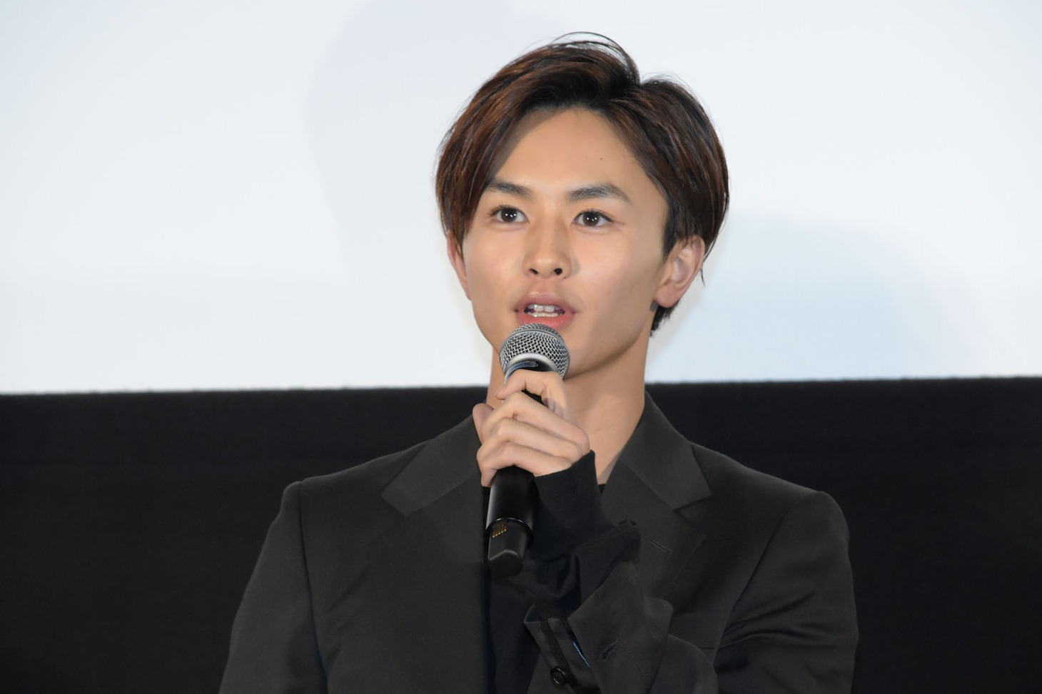草川拓弥