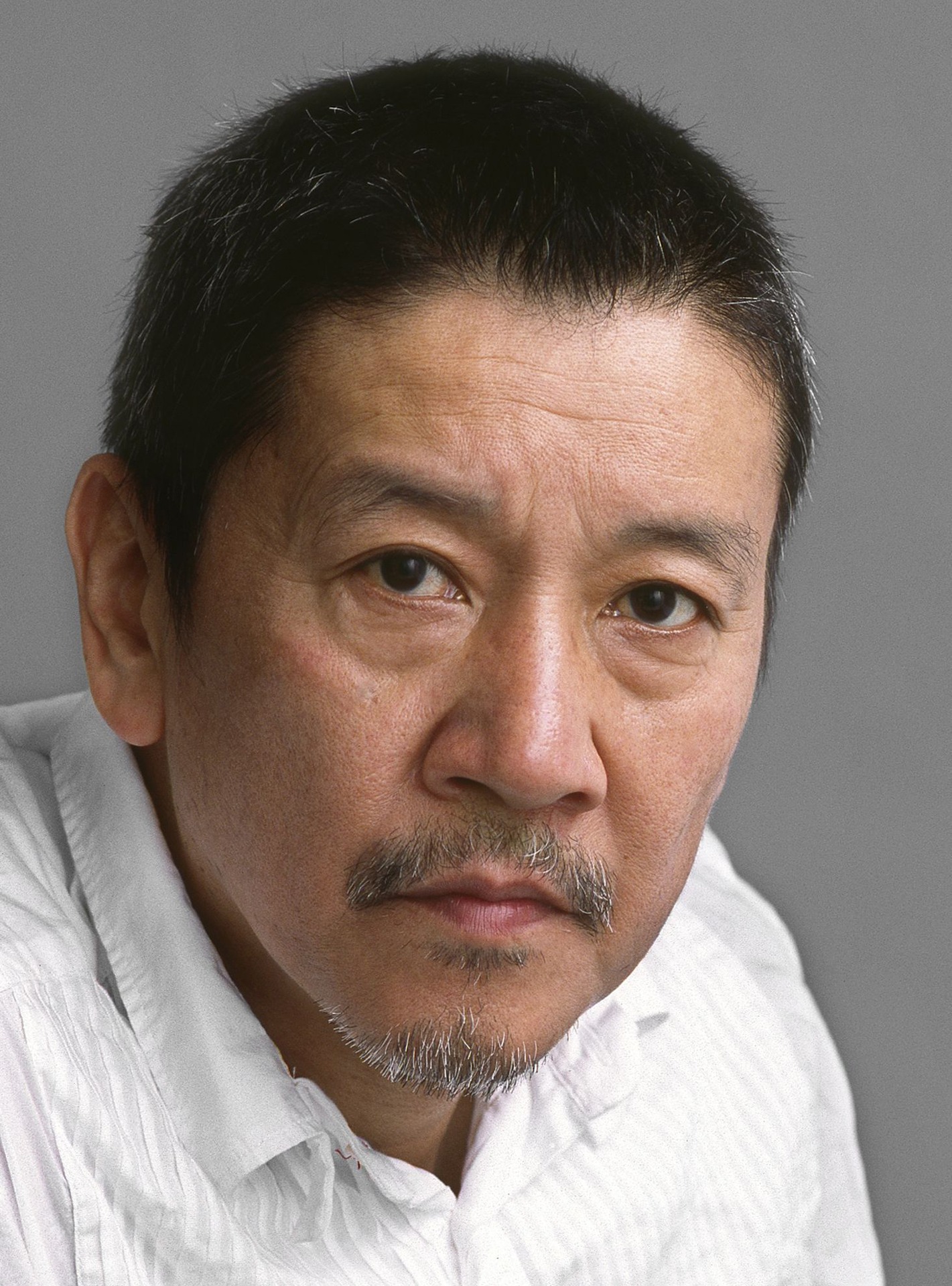 奥田瑛二