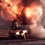 改造車で爆走!殺人!爆破!ロジャー・コーマン製作「デス・レース2000年」再上映