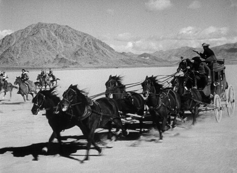 「駅馬車」 (c)MCMXXXIX BY WALTER WANGER PRODUCTIONS, INCORPORATED. ALL RIGHTS RESERVED.