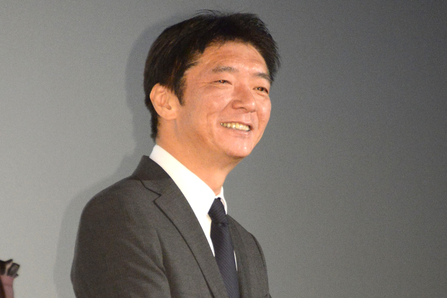 成島出