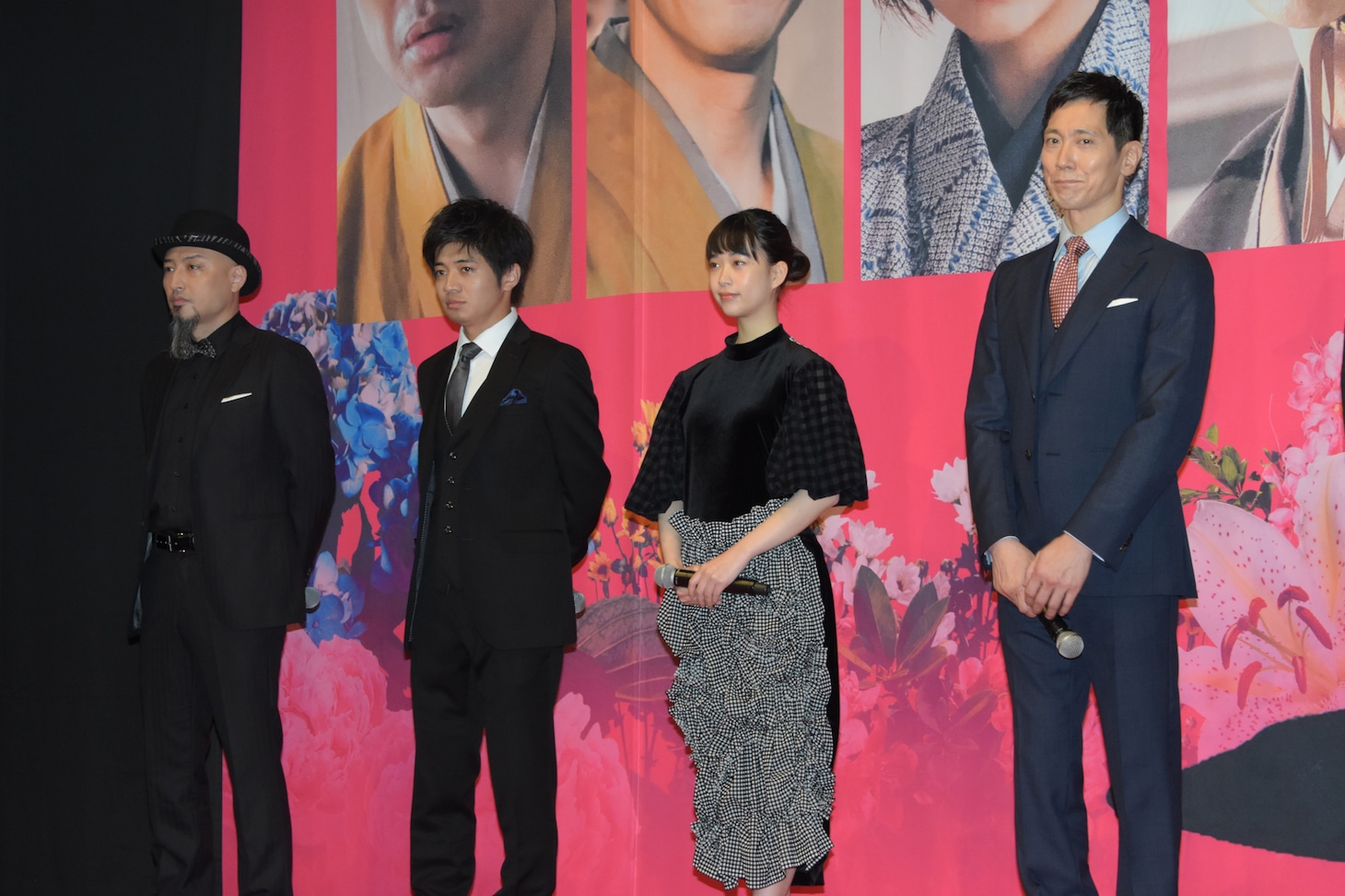 「花戦さ」公開直前記者会見の様子。