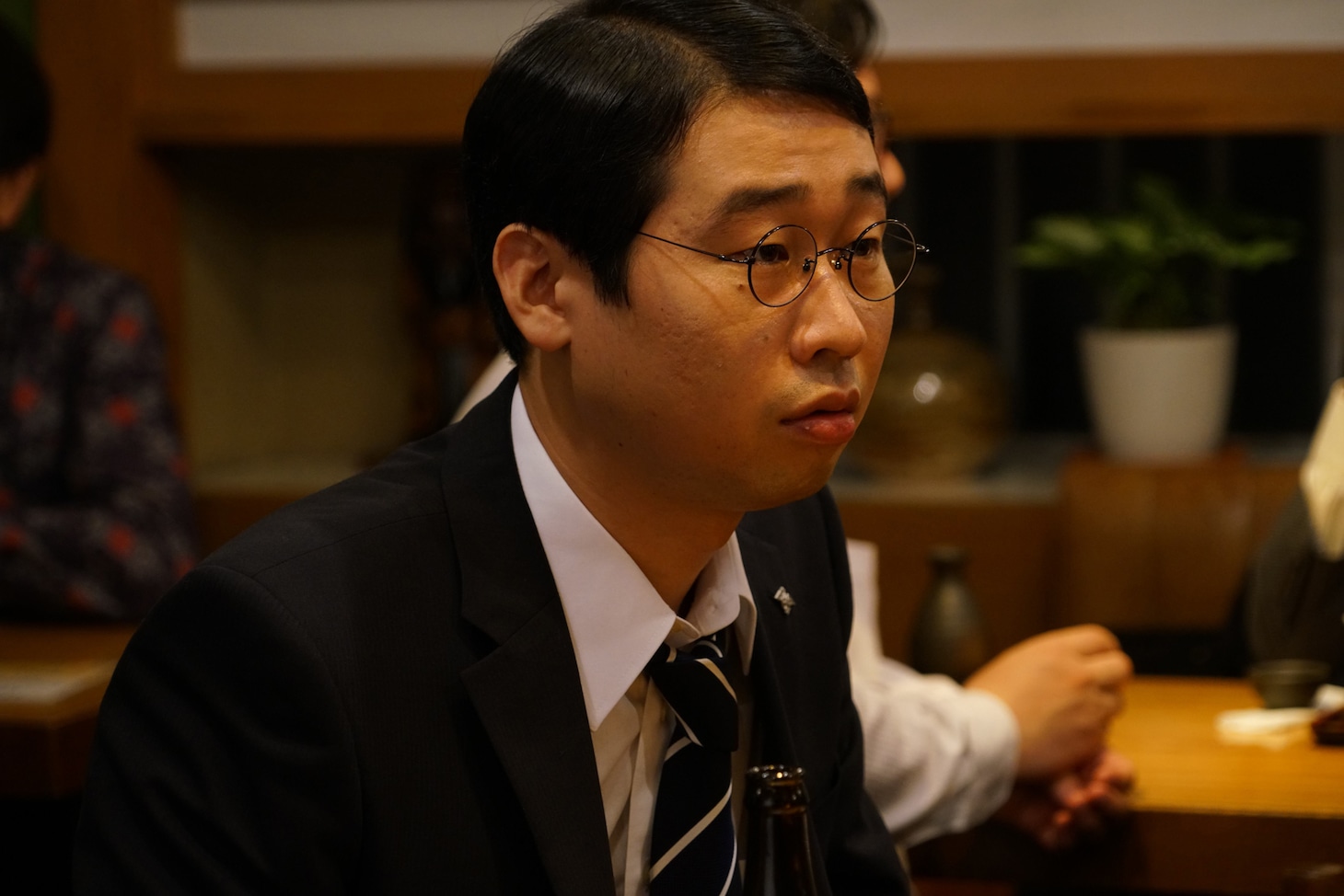 前野朋哉演じる草場一平。