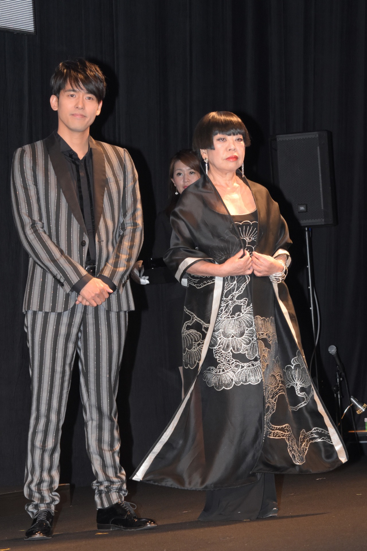 左からK、コシノジュンコ。