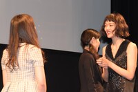 後藤美波（左）、福島リラ（右）。