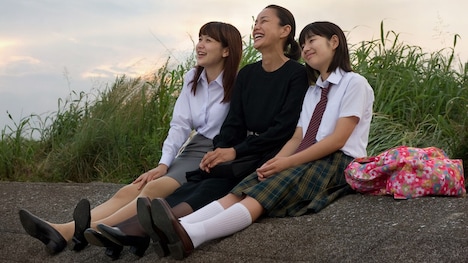 「チチを撮りに」(c)2012 ピクチャーズネットワーク／日吉ヶ丘ピクチャーズ