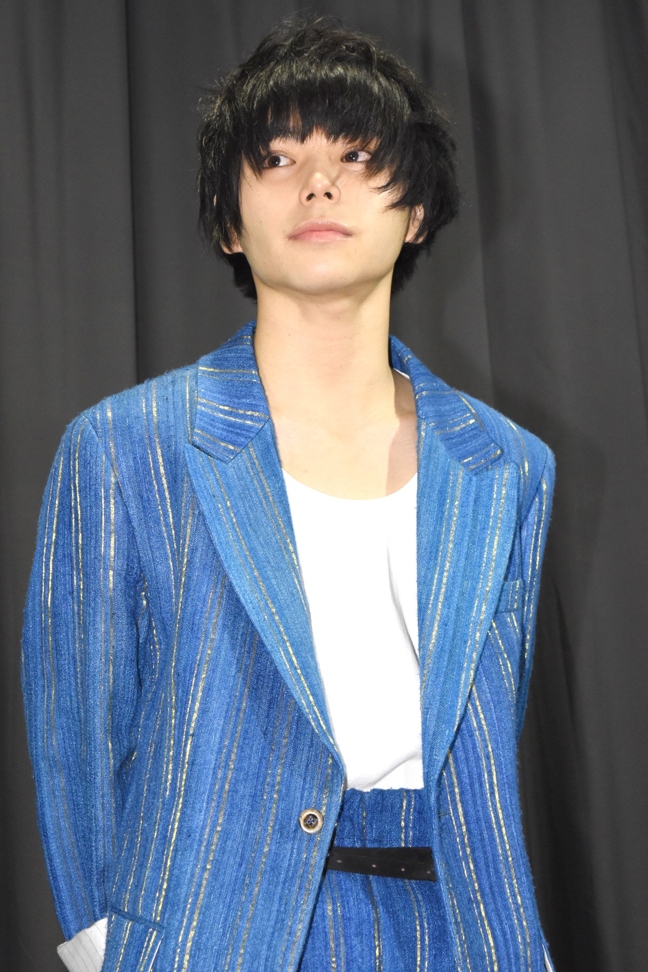 村上虹郎