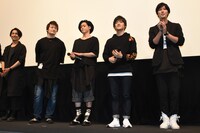 「メサイア外伝 －極夜 Polar night－」完成披露舞台挨拶の様子。