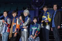 「宇宙戦隊キュウレンジャー THE MOVIE ゲース・インダベーの逆襲」製作発表記者会見の様子。