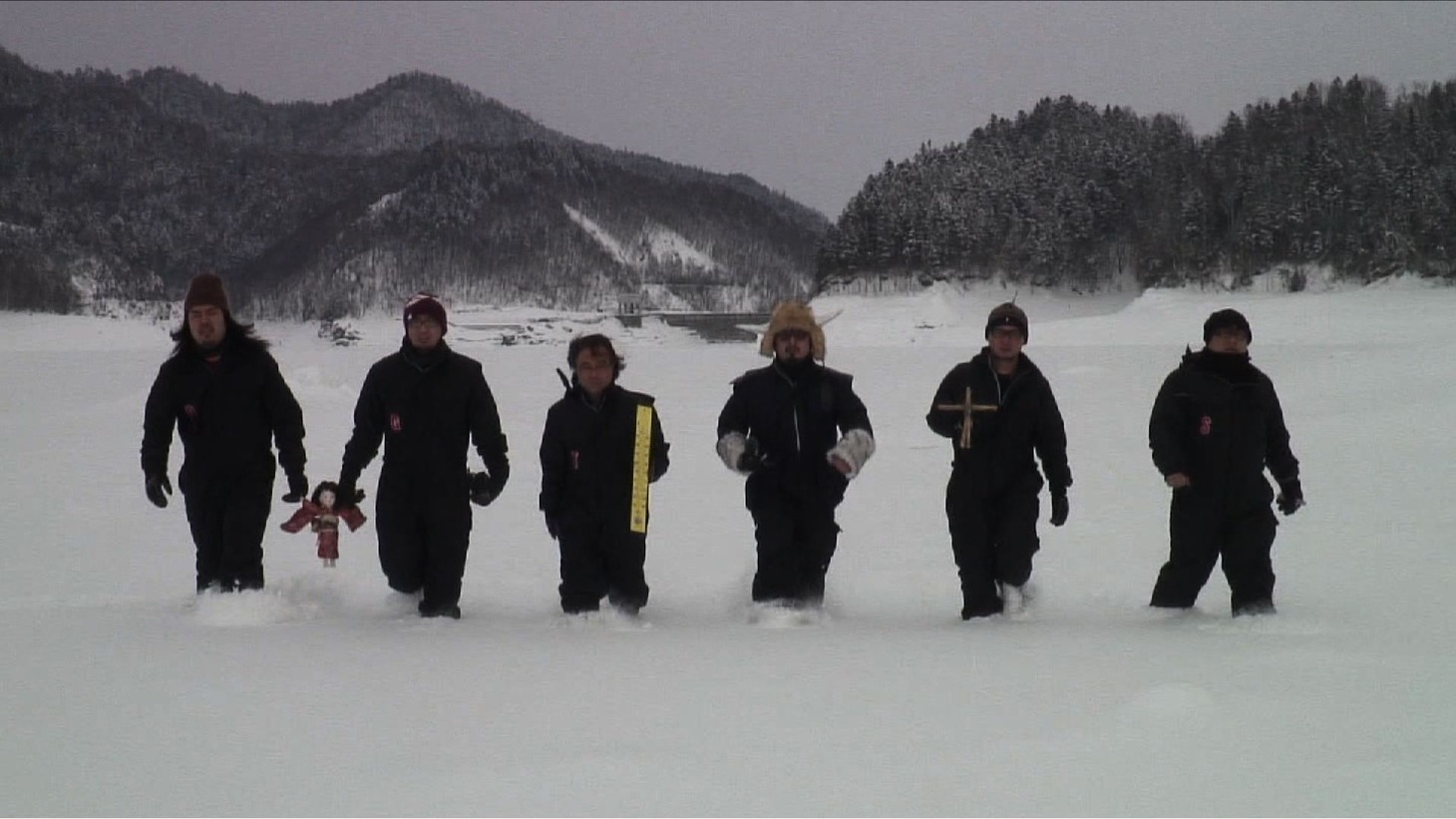 「怪談新耳袋 殴り込み！劇場版＜北海道編＞」 (c)2012怪談新耳袋殴り込み！製作委員会 BS-TBS/キングレコード