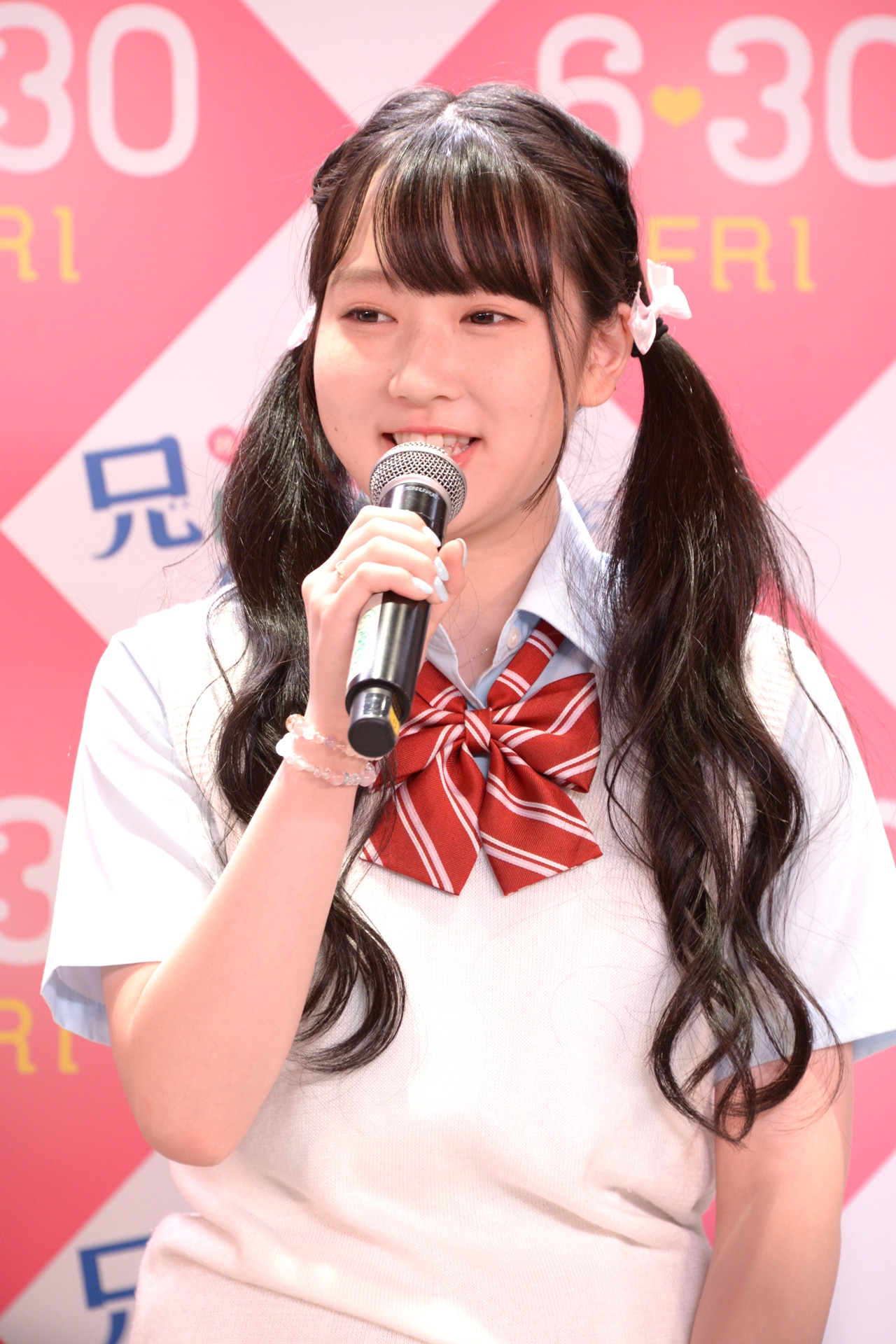 越智ゆらの