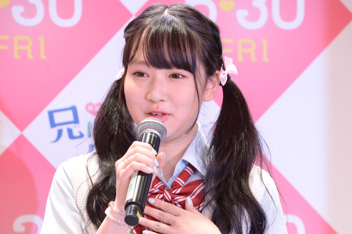 越智ゆらの