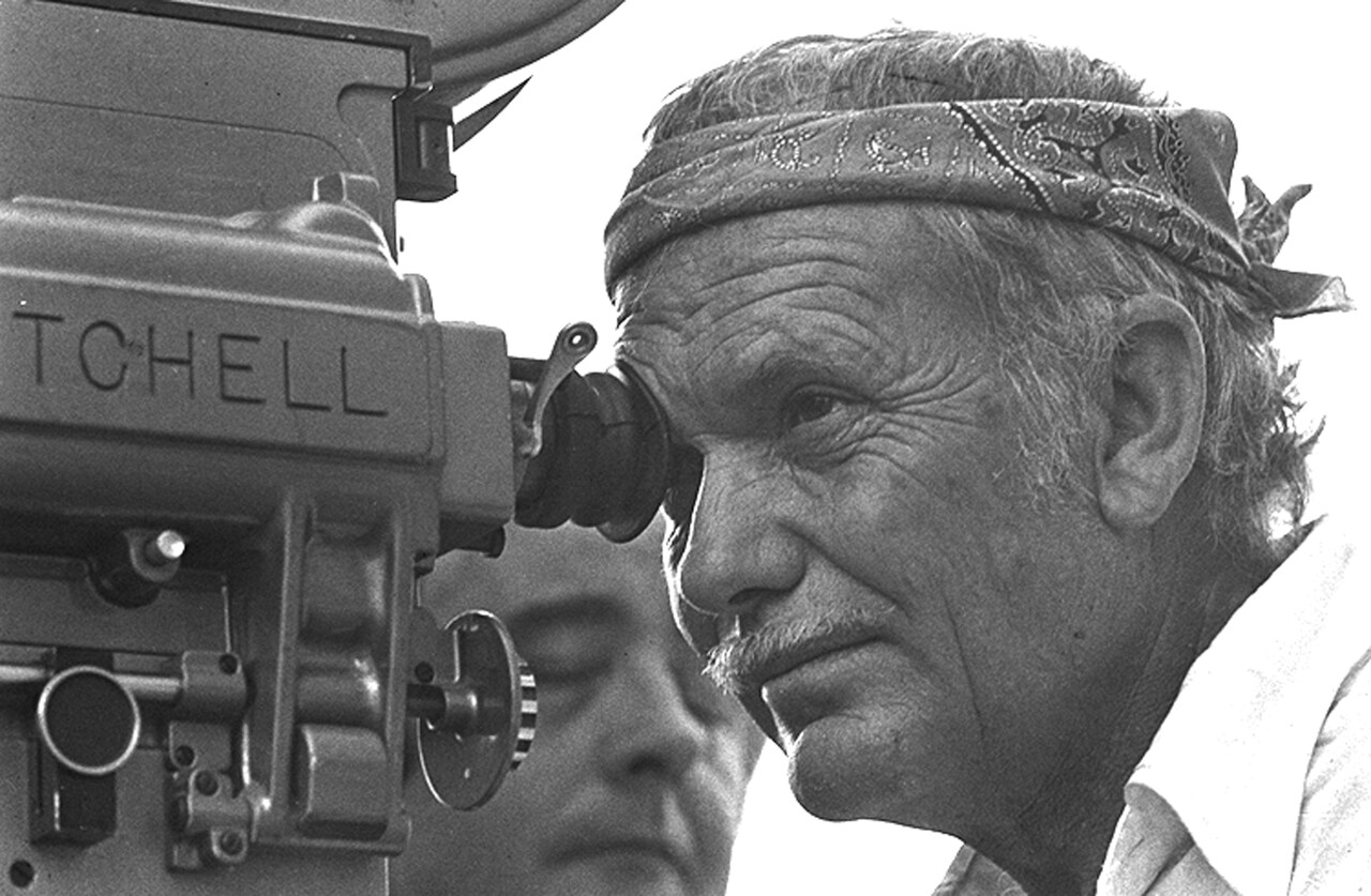 「戦争のはらわた」撮影現場でのサム・ペキンパー。