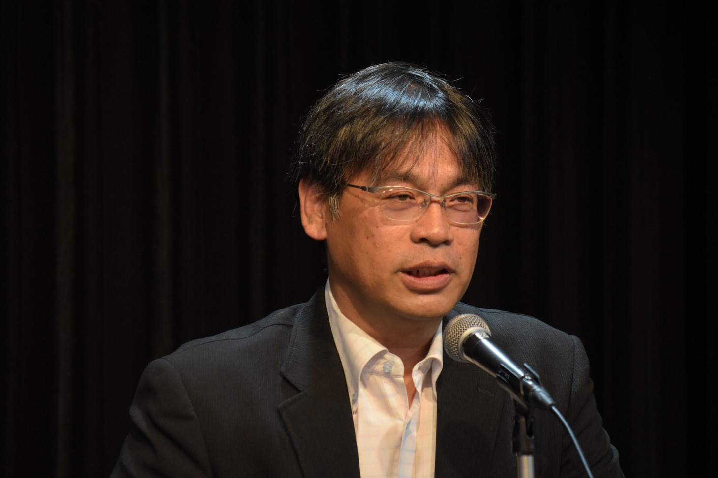 田崎竜太