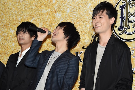 左から八代拓、寺島惇太、畠中祐。