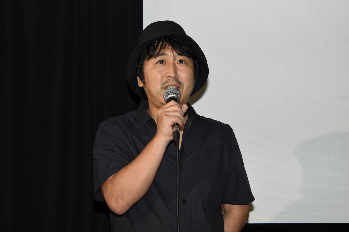 小林啓一監督