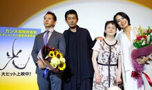 「光」の大ヒット御礼舞台挨拶にて、左から大谷重司氏、永瀬正敏、田中正子氏、河瀬直美。