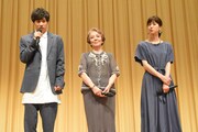 左から戸塚純貴、水野久美、松本若菜。