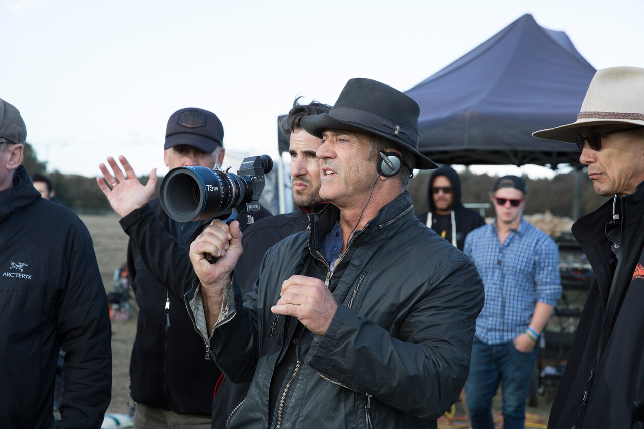 監督メル・ギブソンの魅力とは？キャストが語る「ハクソー・リッジ」映像解禁