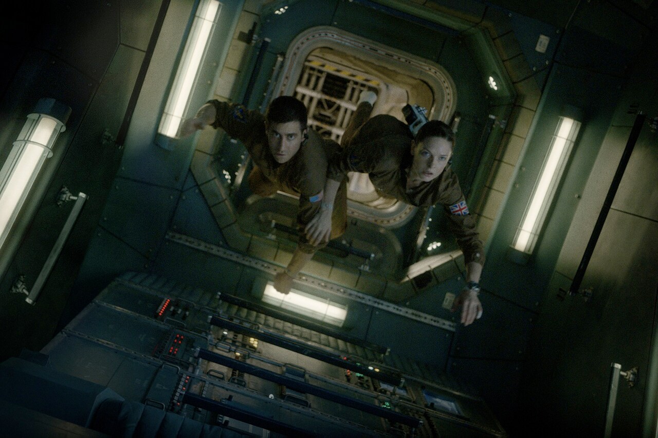 舞台は無重力空間、「ライフ」撮影の裏側捉えた特別映像