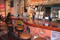 「HiGH&LOW THE MUSEUM」内部の、ITOKANのセット。