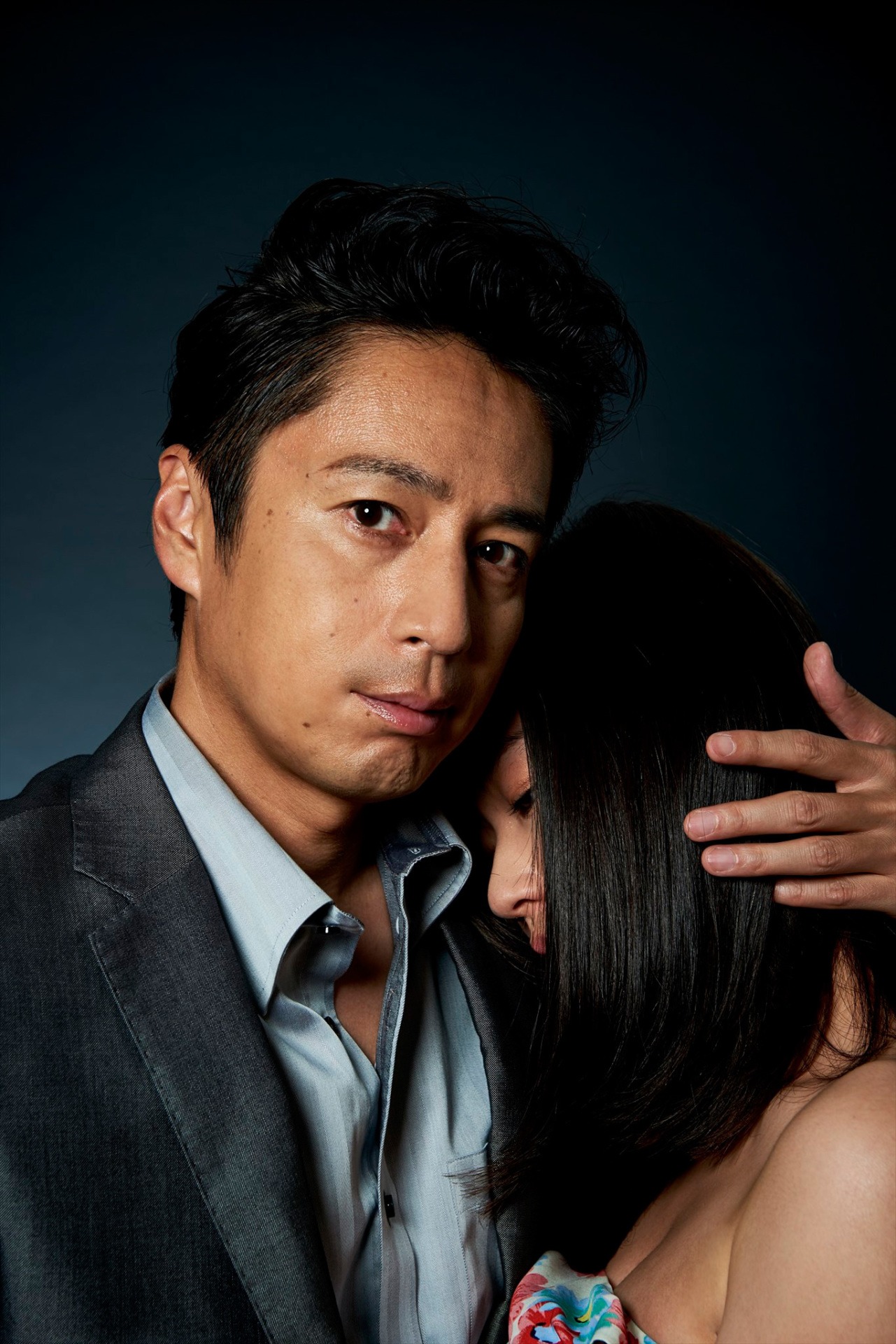 「恋と嘘」主人公・葵の叔父、四谷大輔を演じるチュートリアルの徳井義実（左）。