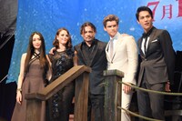 「パイレーツ・オブ・カリビアン／最後の海賊」夏祭りプレミアの様子。