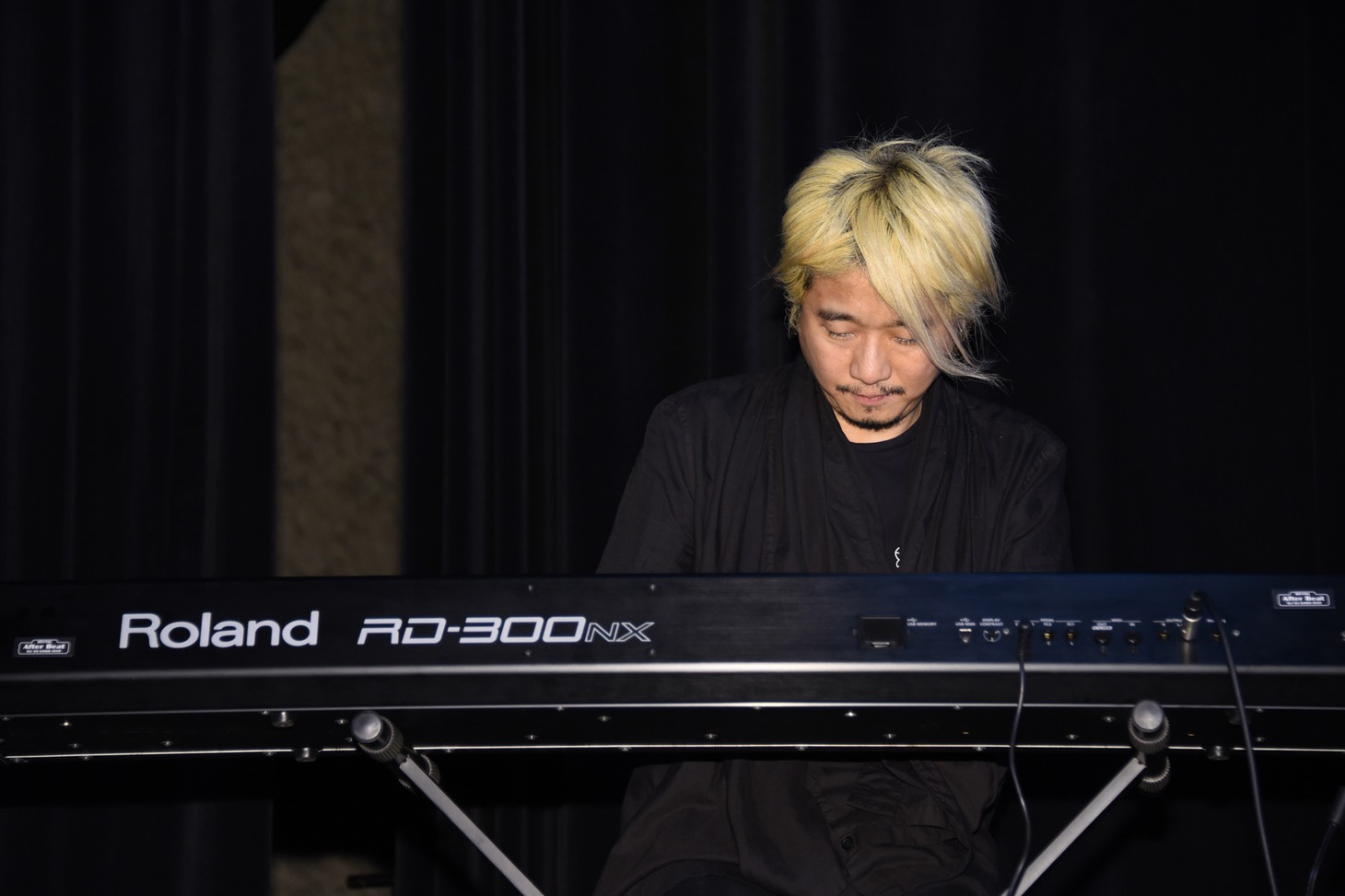 イ・ドンジュン