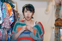 喜安浩平脚本、関和亮監督「夜逃げする女」より、酒井若菜。