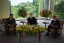 左から神田正輝、渡哲也、舘ひろし。（写真提供：NHK）