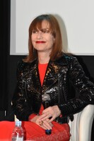 ほほえむイザベル・ユペール。