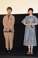 左から神谷浩史、中村繪里子。