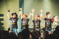 「Thinking Dogs DOG'S PARTY vol.10 ～THE 2nd ANNIVERSARY LIVE～」の様子。