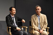 左からトラン・アン・ユン、橋口亮輔。