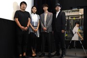 「逆光の頃」特別試写会の様子。