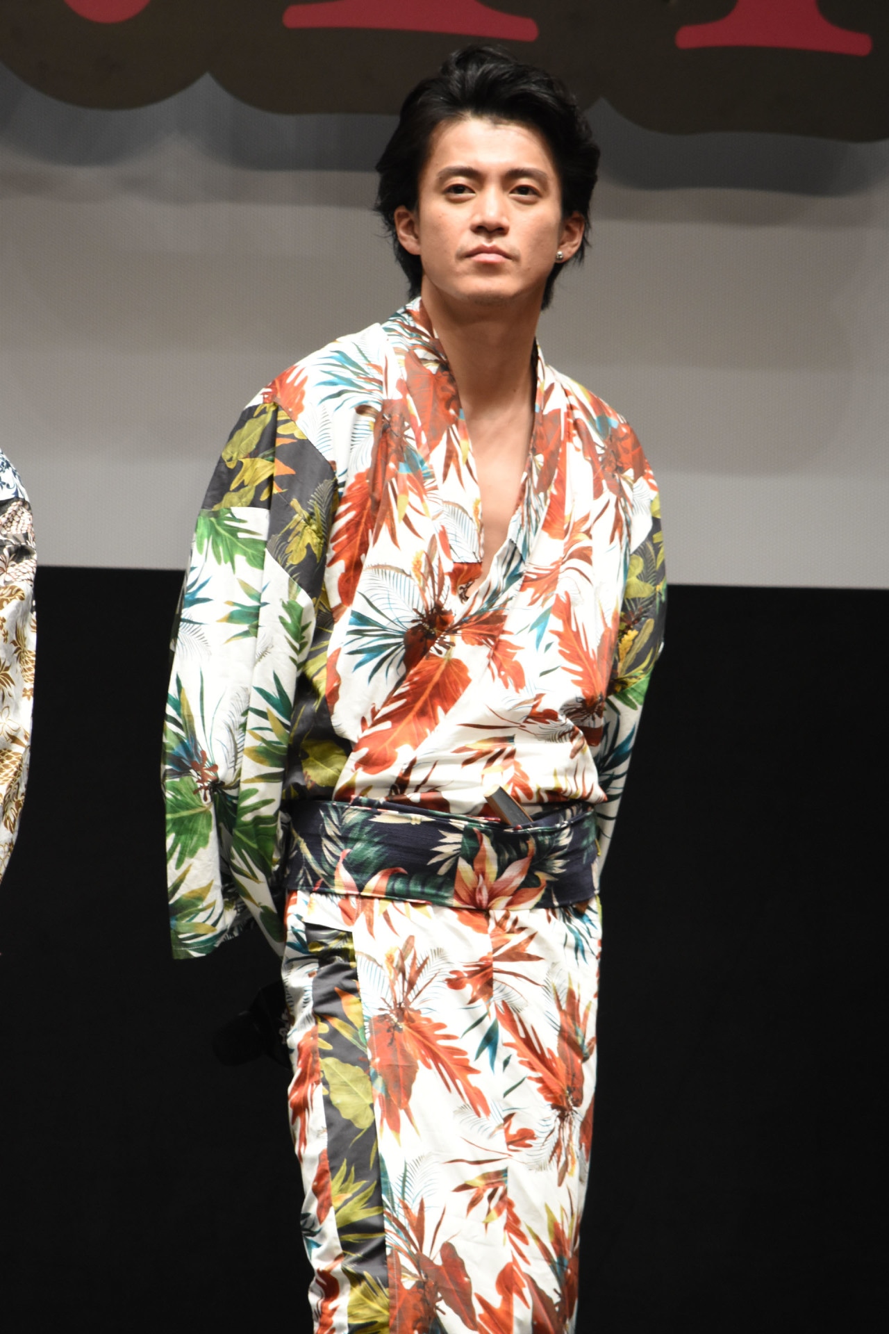 小栗旬