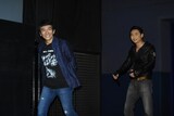 左から春田純一、石垣佑磨。