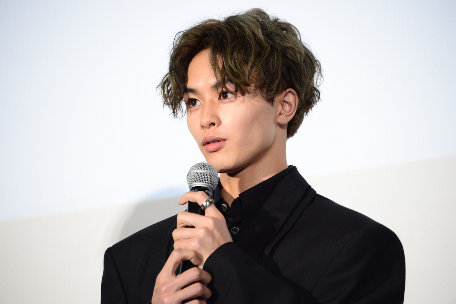 草川拓弥