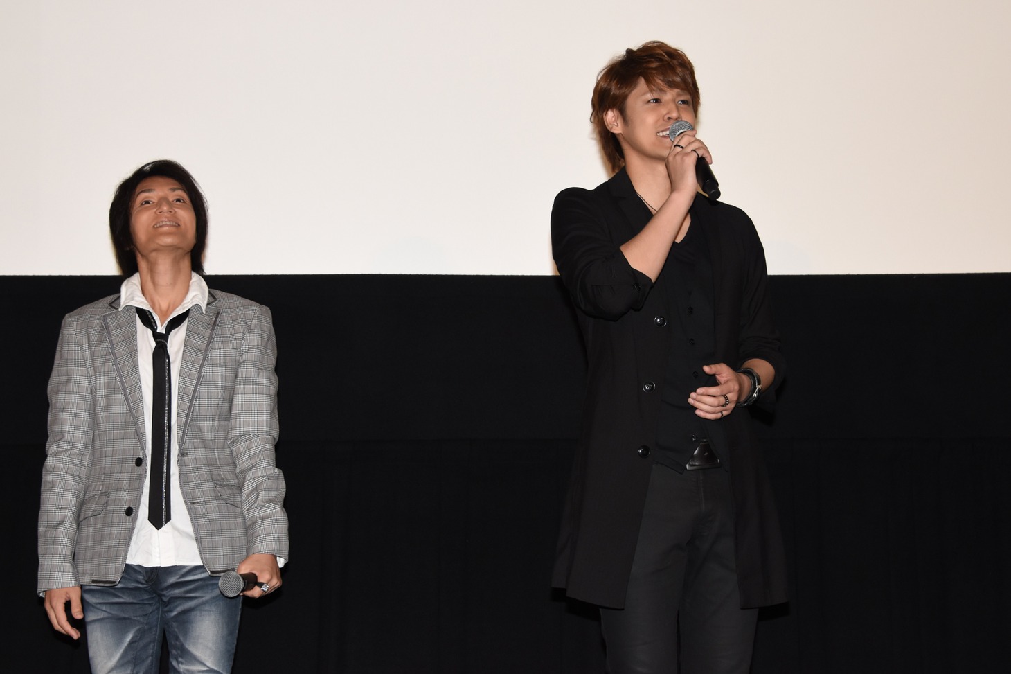 左から宮田幸季、宮野真守。