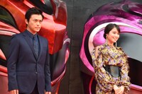 左から勝地涼、広瀬アリス。