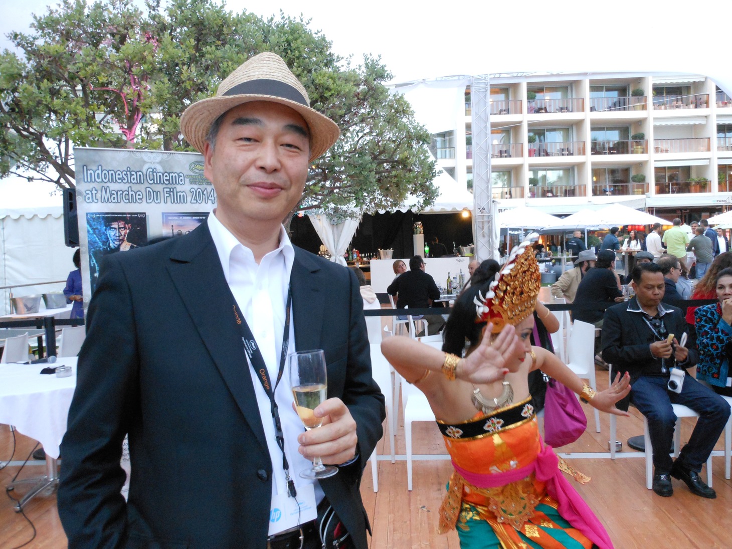 石坂健治