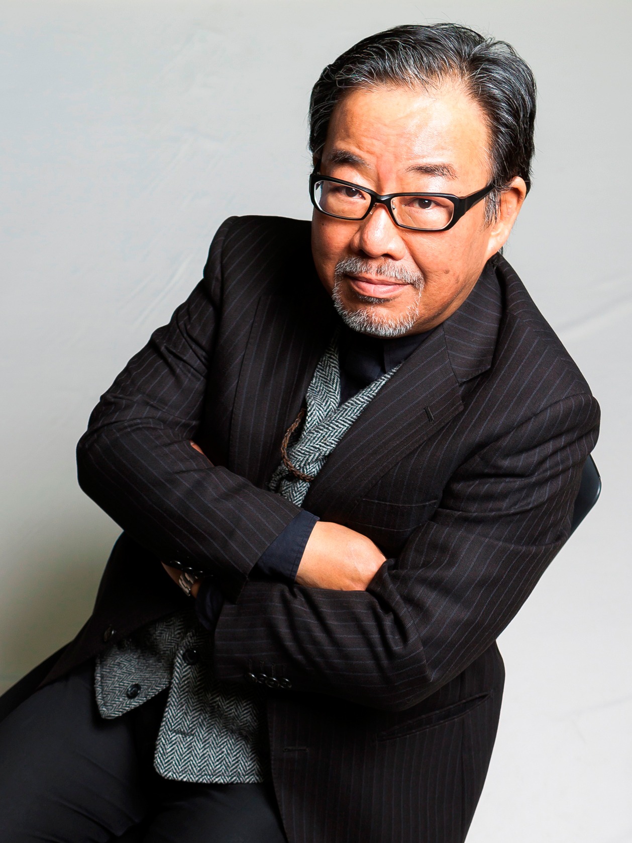 安岡卓治