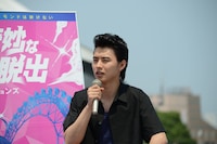 映画祭に参加した感想を述べる山崎賢人。