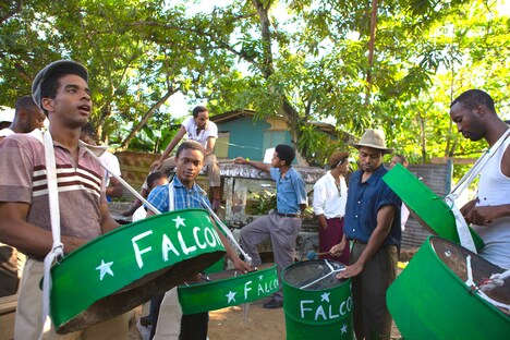 「スティールパンの惑星」